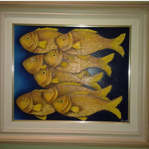 Quadron9 Nokia n9 - review. Sempre que se fala em nokia, bate uma saudade daquele tempo em que a finlandesa tinha os celulares mais legais, ainda que o melhor de tudo fosse poder jogar snake. Me vem à cabeça também o tempo em que o n95 era estado-da-arte em termos de smartphone: câmera de 5mp, slider para cima e para baixo - evidenciando o teclado ou os comandos de música, quando não era obrigatório haver touchscreen -, câmera frontal, conectividade 3g, wi-fi, bluetooth... Porém, houve uma grande reviravolta no mercado de smartphones, novos aparelhos e sistemas operacionais surgiram, e a nokia ficou para trás com o symbian. Mas, com o excelente n9, acredito que ela mostra que está ressurgindo como peça importante neste mercado...