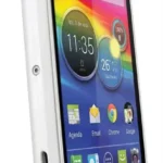 מוטורולה משיקה את razr d1 ו-razr d3 בברזיל צד Razr d1