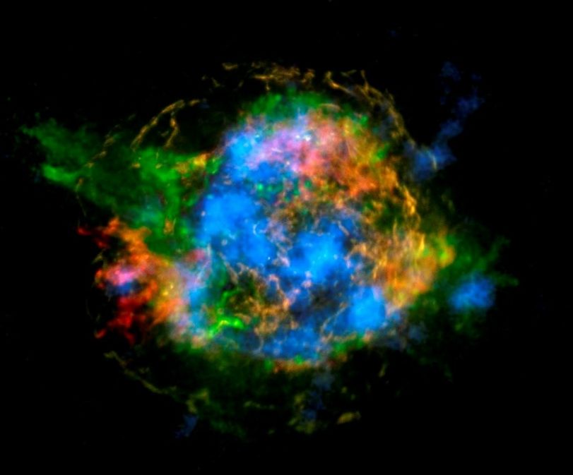 Primeiro mapa radioativo de uma supernova mostra radioatividade da estrela em azul / nasa/jpl