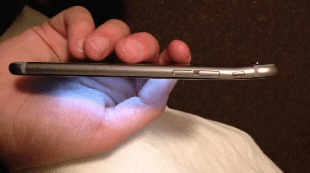 Apple iphone 6 plus image déformée tordue pliée