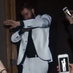 Roupa anti-paparazzi esconde seu rosto nos flashs Betabrand flashback clothing collection designboom01