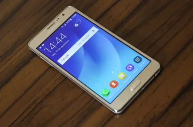 Galaxy on7 9