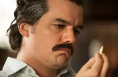 Pablo escobar na segunda temporada de narcos