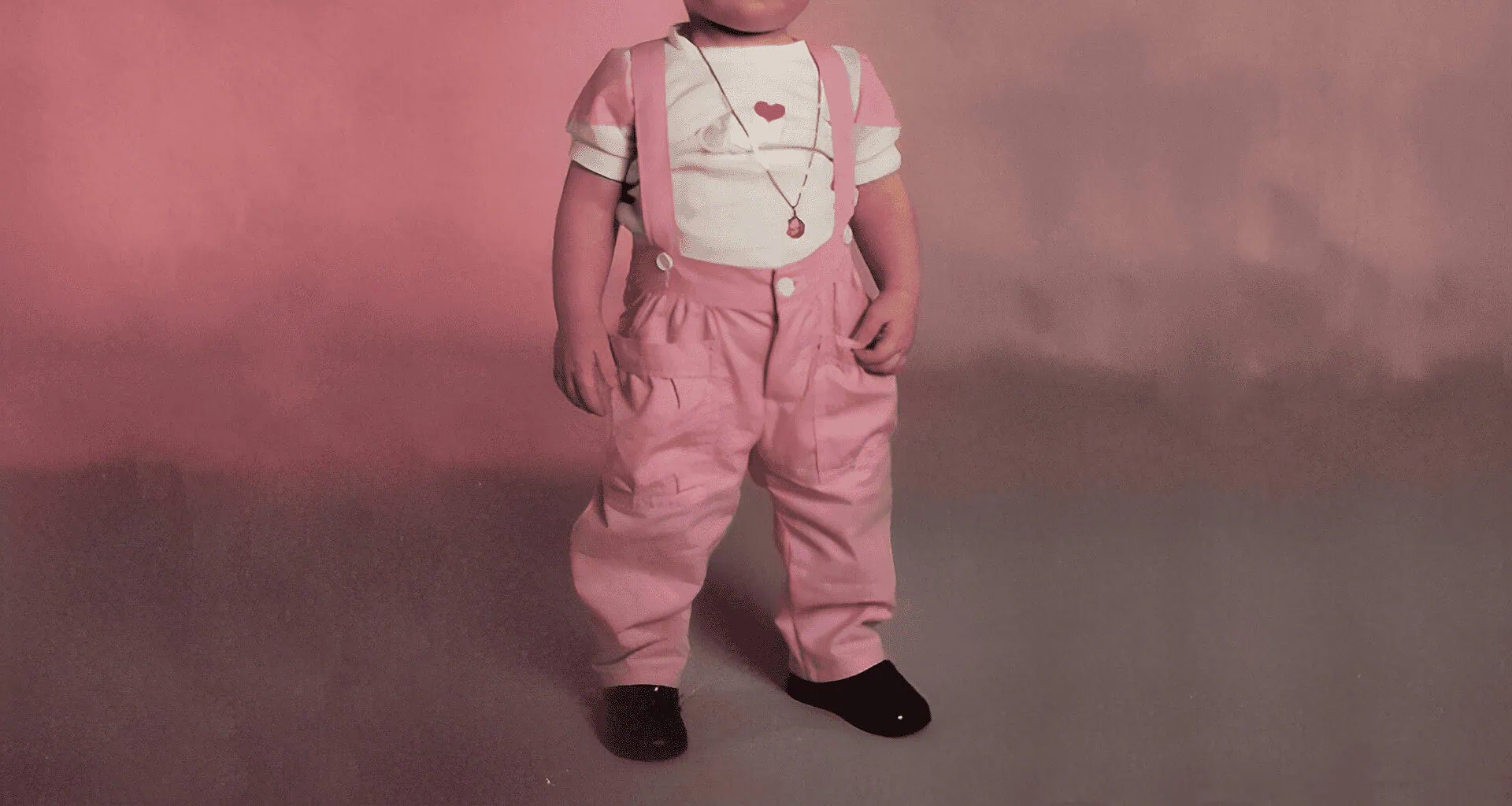 Meninas usam rosa