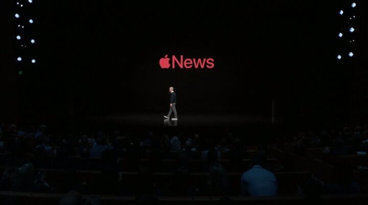 Tim cook fazendo o anúncio do novo apple news+
