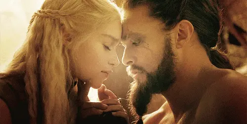 Game of thrones: o resumo que você precisa ler antes de assistir a 8ª temporada Game of thrones: o resumo que você precisa ler antes de assistir a 8ª temporada. A temporada final de game of thrones vai estrear neste domingo (14) e você precisa se preparar para o fim com o nosso resumão