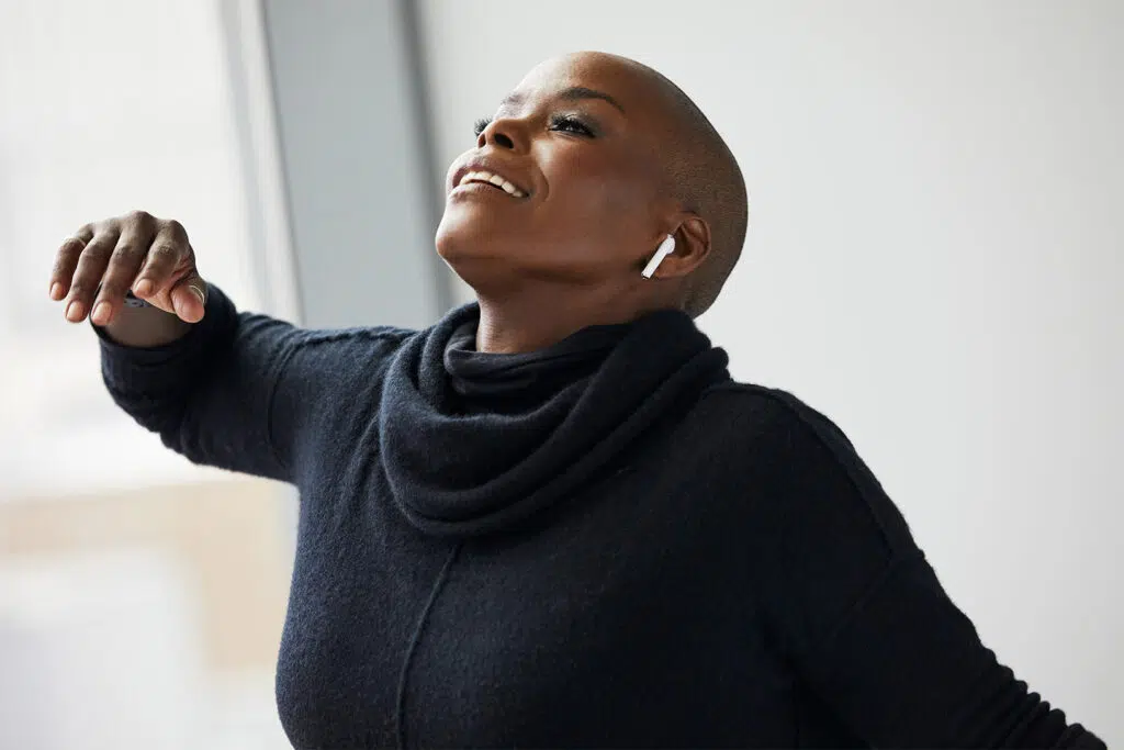 Review: airpods 2ª geração mantém erros e acertos do original Airpods 2ª geração possuem design idêntico aos originais