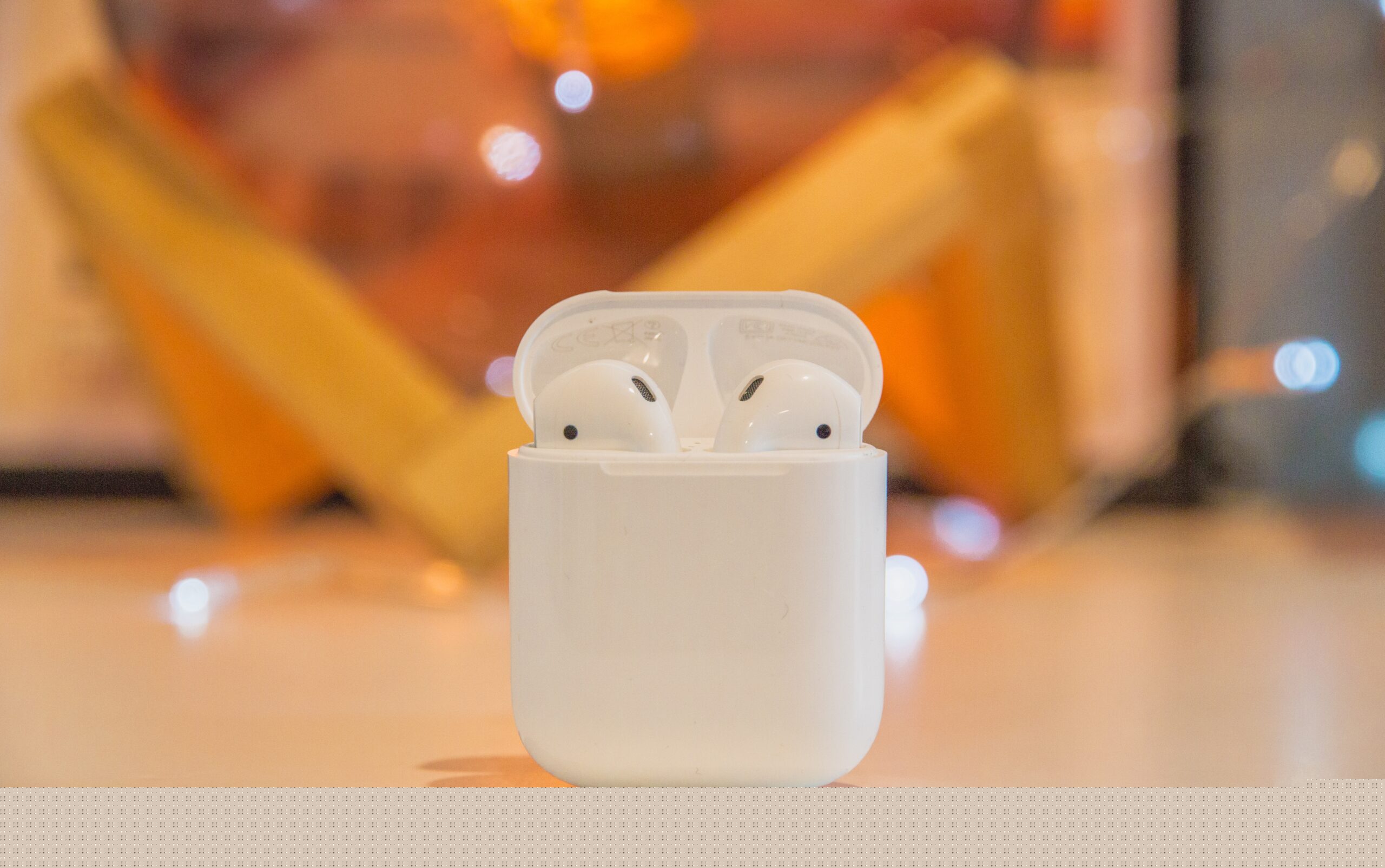 Review: AirPods 2ª geração mantém erros e acertos do original