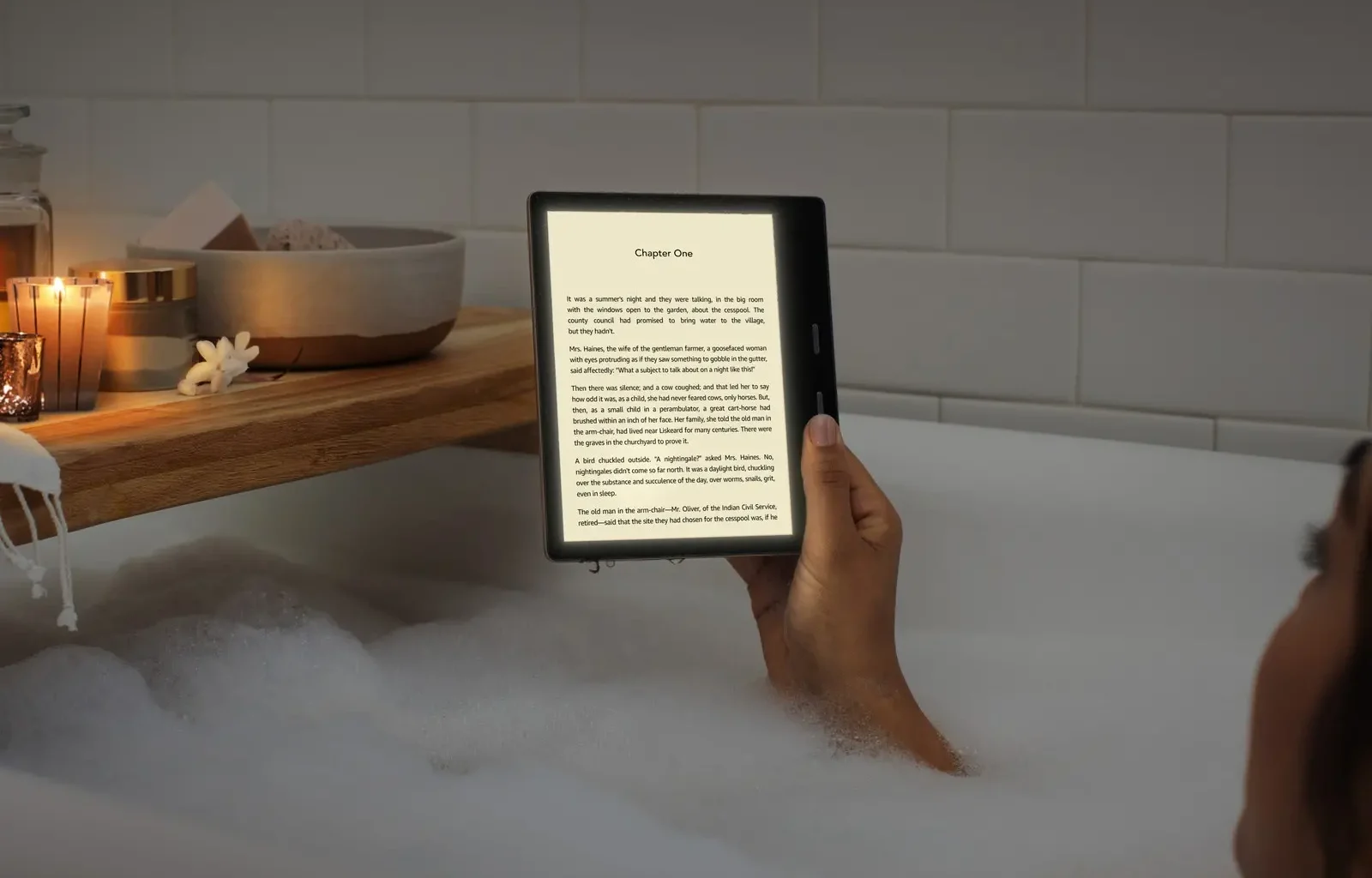 Amazon lança novo Kindle Oasis com tela Paperwhite e temperatura