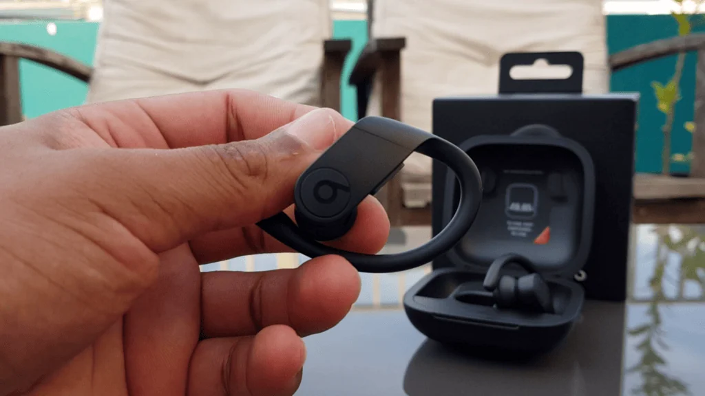 Revisión: powerbeats pro es el reemplazo de los airpods para deportistas ávidos auriculares powerbeats pro