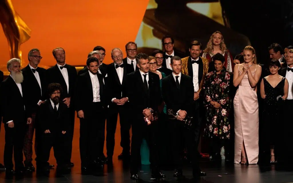 Emmy 2019: game of thrones e fleabag são favoritos da noite e ganham prêmios principais Game of thrones se destaca com premio principal no emmy