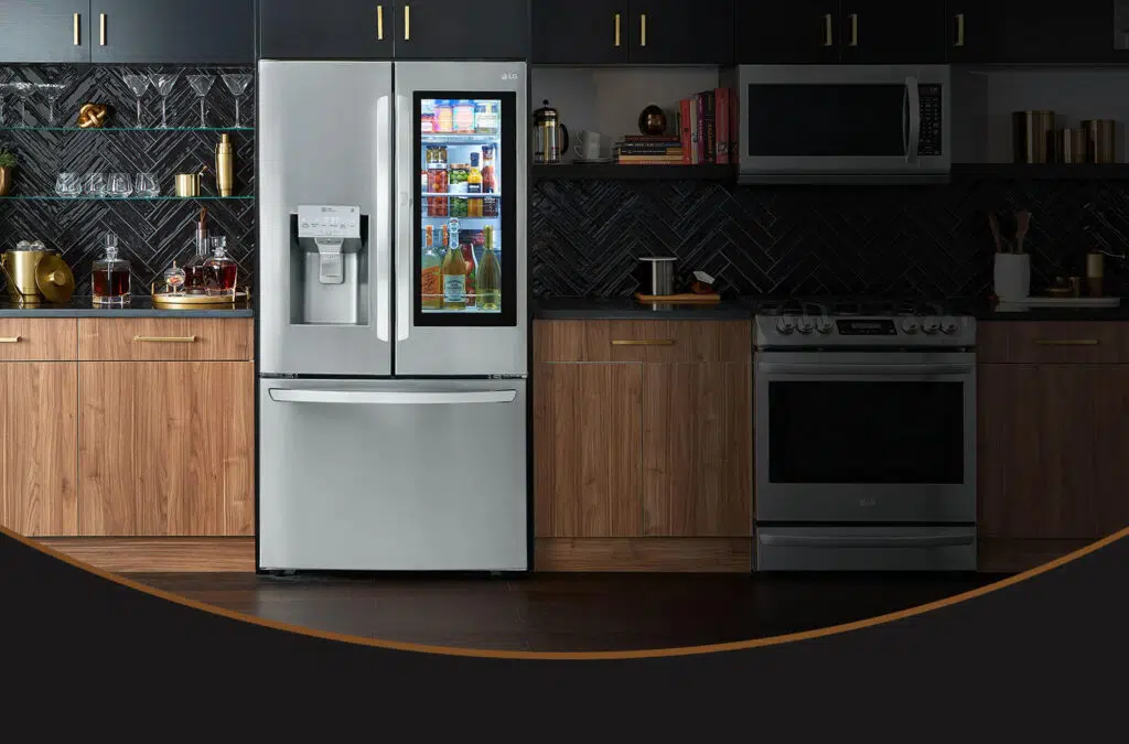Veja todas as novidades da lg na ces 2020 Refrigerador equipado com a tecnologia instaview da lg permite espiar dentro da geladeira sem abrir a porta.
