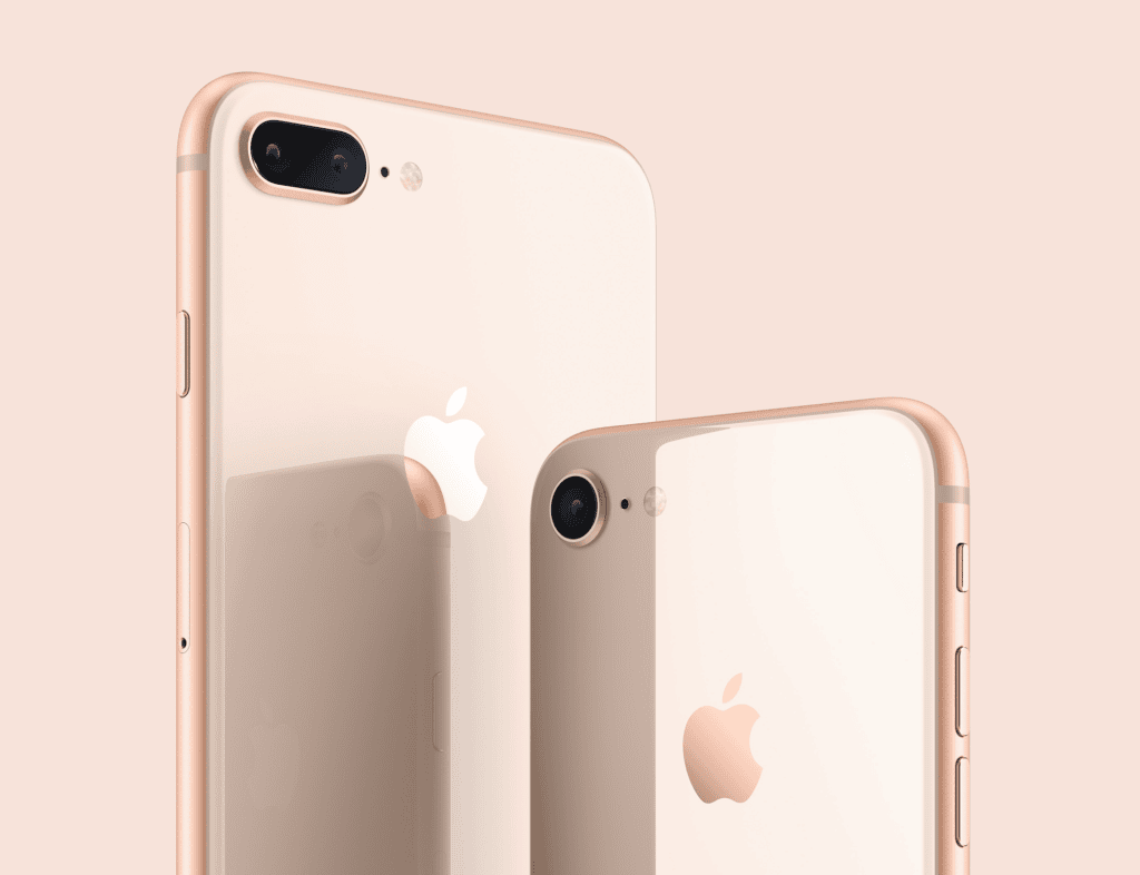 Filtración confirma iPhone 9 y revela versión plus Parte trasera del iphone 8 y iphone 8 plus en color dorado lanzado en 2017 por apple. El nuevo iphone 9 tendrá el mismo diseño.