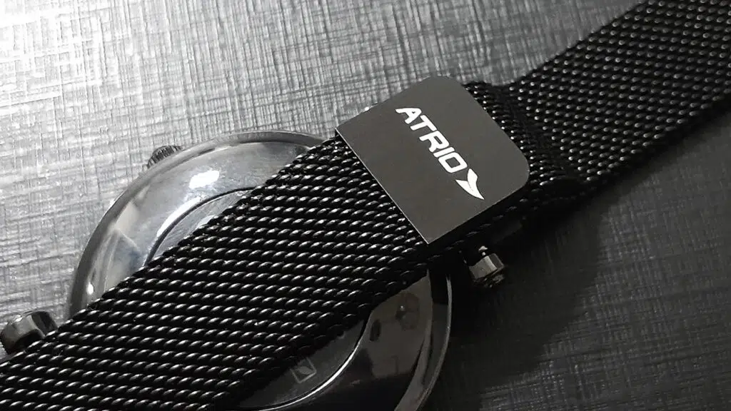 Review: atrio paris, um discreto, elegante e refinado relógio inteligente Atrio paris, relógio inteligente, com detalhe para pulseira