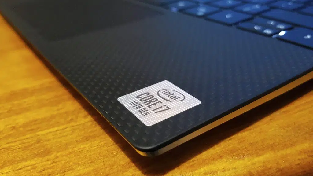 Review: dell xps 13 2020, um exemplo de qualidade e performance em notebook ultraportátil Xps 13 dell detalhe para core i7 de décima geração