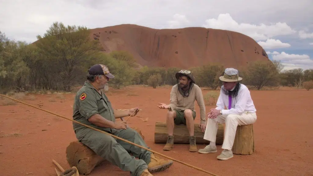 Novidades netflix em setembro: o diabo de cada dia, enola holmes e muito mais Cena da 4ª temporada da série 'jack whitehall: travels with my father'