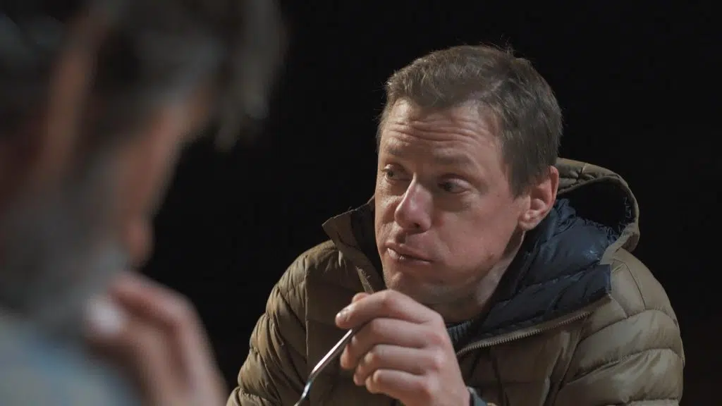 Novidades netflix em setembro: o diabo de cada dia, enola holmes e muito mais Cena da 9ª temporada de 'meateater'