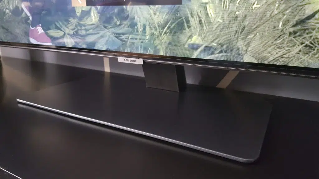 Review: samsung q80t qled 4k, a smart tv preparada para a futura geração de consoles Base 180t