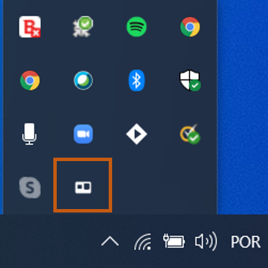 Captura da tela do windows indicando em laranja o ícone do programa webcam