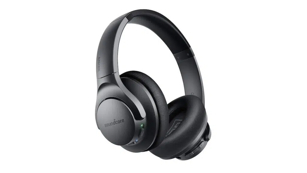 As melhores ofertas do amazon prime day no brasil Montagem com fones que estão em promoção no amazon prime day