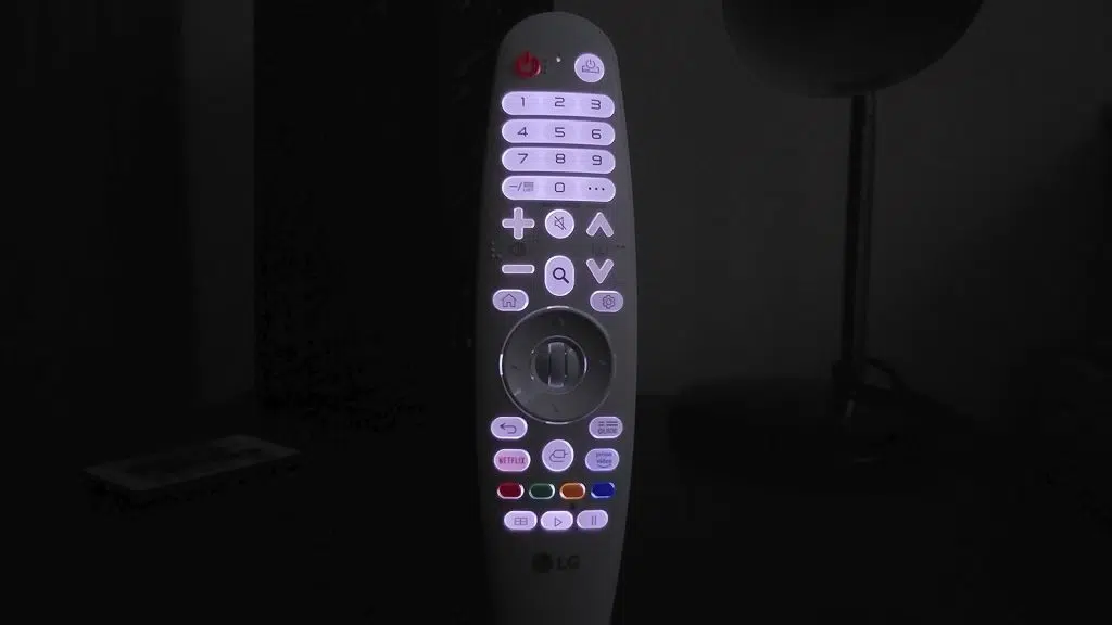 Review: projetor 4k lg cinebeam tv, o excelente substituto para a tela de cinema Review: projetor 4k lg cinebeam tv, o excelente substituto para a tela de cinema. Está com saudade de ver filmes nas telonas? O lg cinebeam tv vai te ajudar a preencher esse vazio, além de levantar o questionamento: um projetor pode ser melhor que uma smart tv?