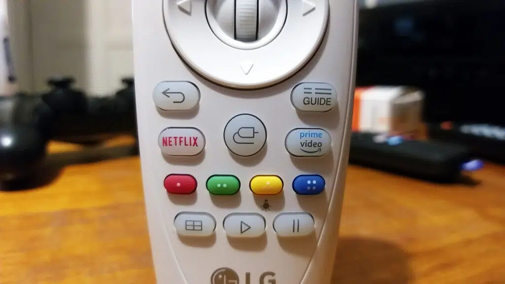 Review: projetor 4k lg cinebeam tv, o excelente substituto para a tela de cinema Review: projetor 4k lg cinebeam tv, o excelente substituto para a tela de cinema. Está com saudade de ver filmes nas telonas? O lg cinebeam tv vai te ajudar a preencher esse vazio, além de levantar o questionamento: um projetor pode ser melhor que uma smart tv?