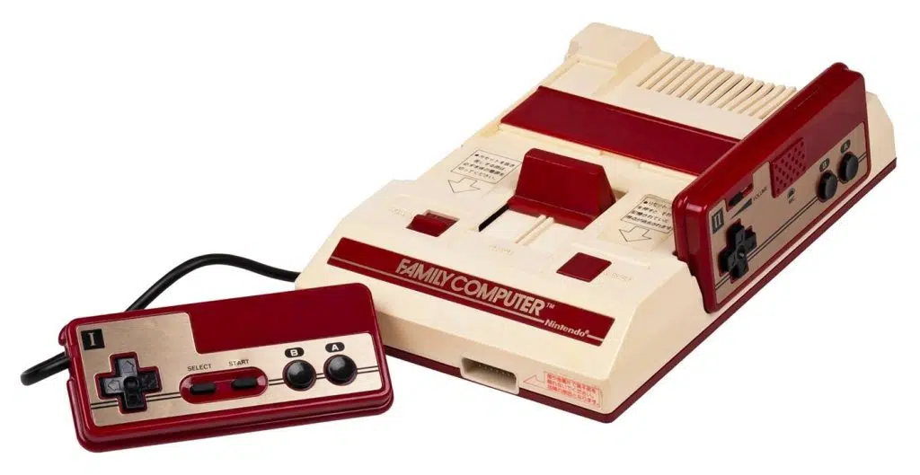 A história da nintendo: de baralhos aos consoles caseiros O primeiro console da história da nintendo, o family computer, mais conhecido como famicom.