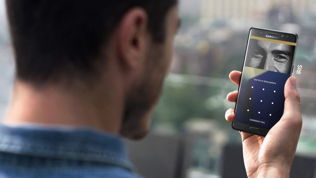 Galaxy note 7, o primeiro celular a usar o reconhecimento da íris para o desbloqueio do aparelho.