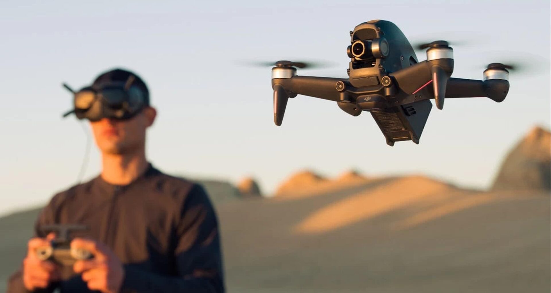 Dji fpv é um drone para usar em primeira pessoa, com óculos especiais. Dji fpv é o mais novo drone da companhia, sendo possível usá-lo em primeira pessoa