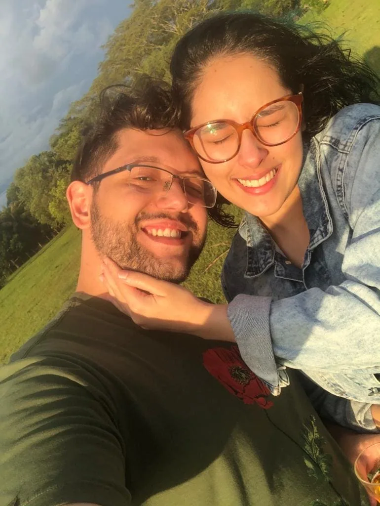 Como tirar a selfie perfeita (guia de fotografia) Selfie perfeita olhos fechados