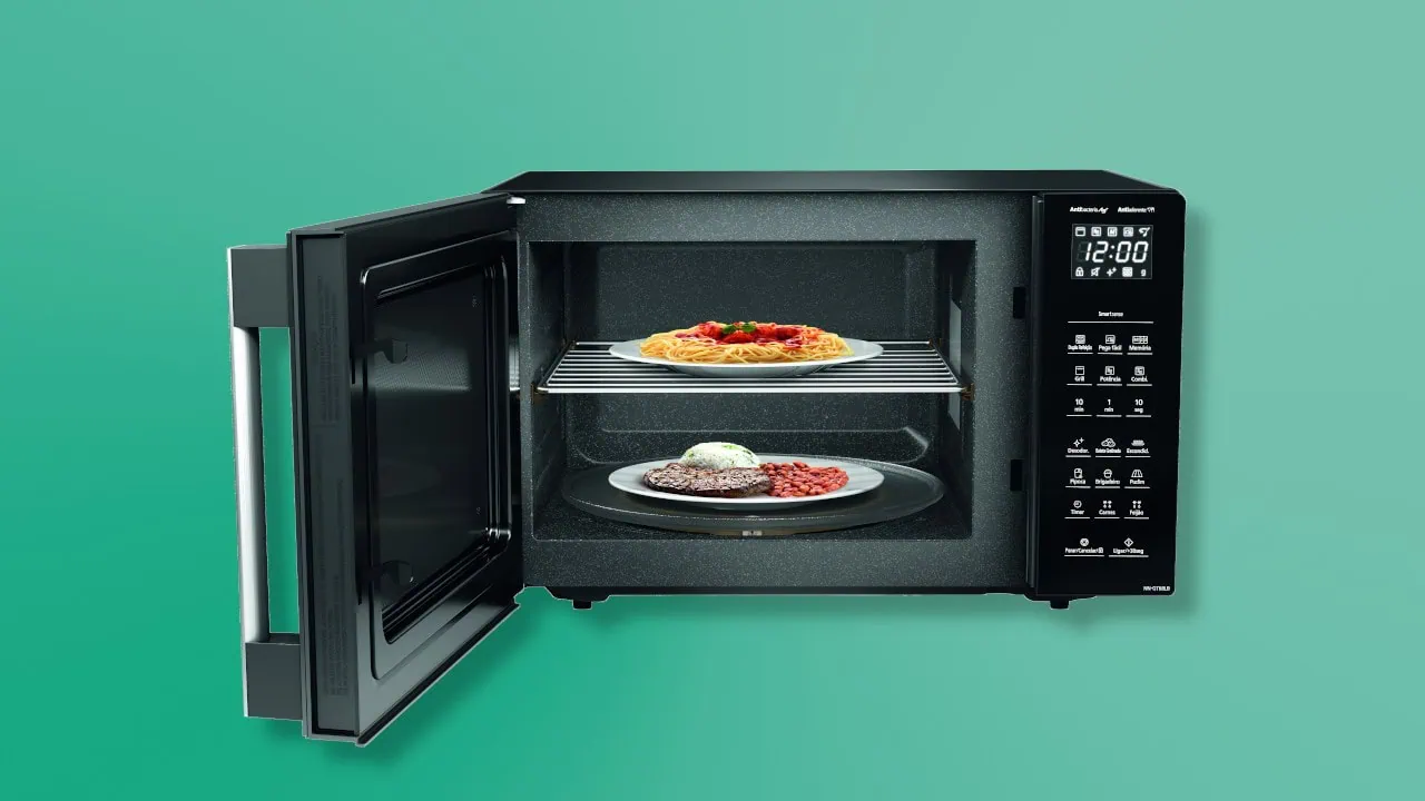 Tra i nuovi prodotti Panasonic c'è un forno a microonde a due piani