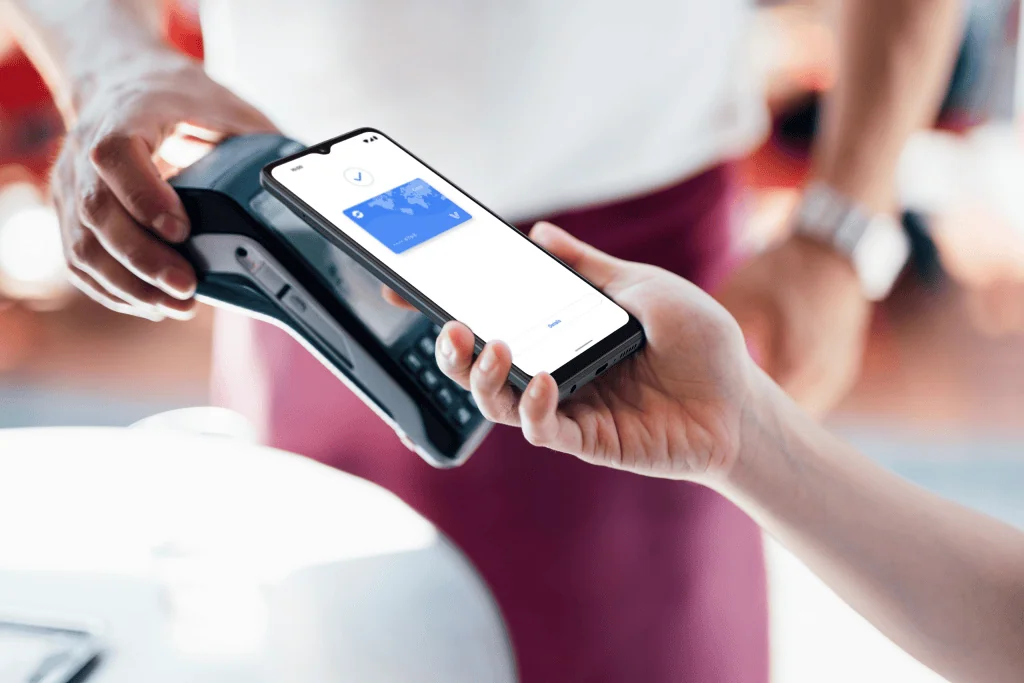 تجدد Moto G100 و G30 و G10 النطاق المتوسط لموتورولا تجدد Moto G100 و G30 و G10 الخط المتوسط لموتورولا. تسليط الضوء على عمليات الإطلاق ، يجلب moto g100 ميزات الهواتف الذكية المتميزة ، مثل 5g ووضع جاهز لسطح المكتب