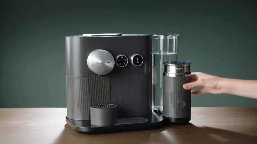 最新技術を搭載したカプセルコーヒーメーカー、贅沢か必需品か? カプセルコーヒーメーカーのパイオニアブランドであり、ネスプレッソもこのセグメントのリーダーです