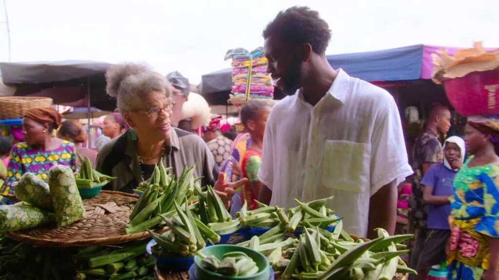 Il nuovo film sugli zombi di Zack Snyder è una delle novità di maggio su netflix I piatti cucinati con l'okra sono tra le delizie della serie "Dall'Africa agli USA: un viaggio astronomico"