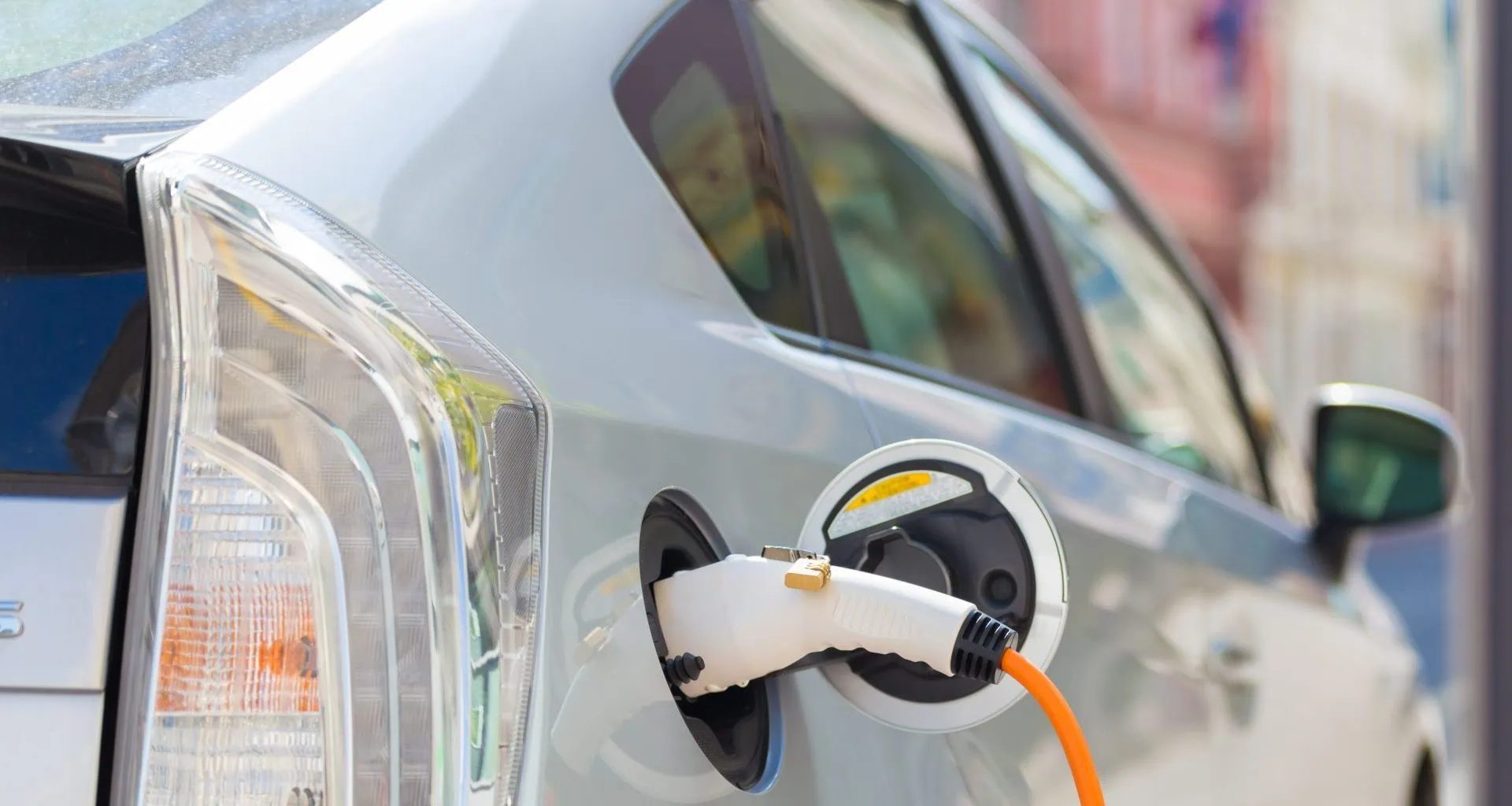 Carro elétrico no brasil pode ser a saída para as altas da gasolina