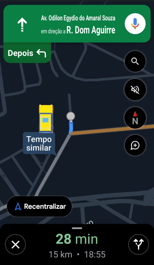 21 dicas e truques para google maps Captura de tela do aplicativo google maps com uma rota traçada entre dois pontos em mapa da cidade de são paulo. Em destaque, carro amarelo suv.