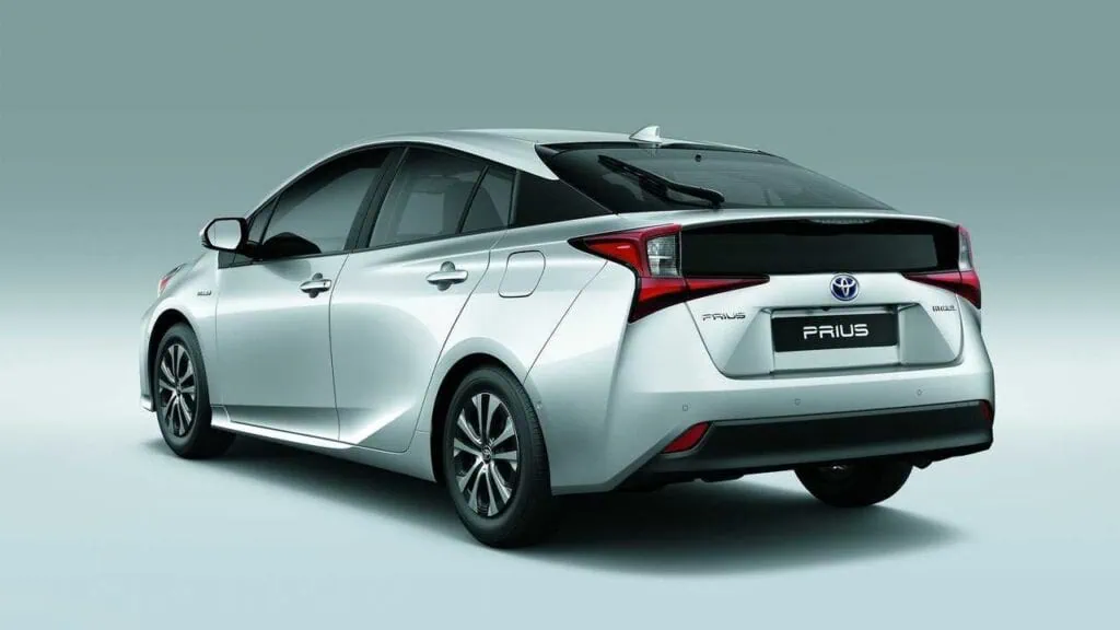 Com alta da gasolina, vale a pena ter carro elétrico no brasil? O toyota prius é o modelo híbrido mais famoso