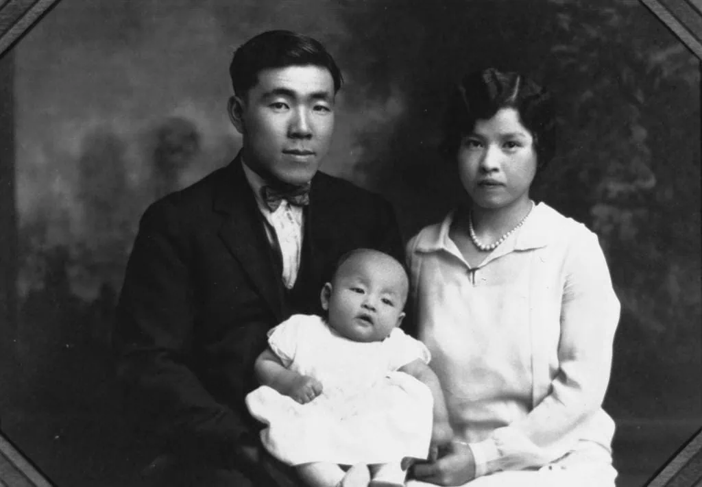 17 sitios de imágenes del pasado para recordar la historia Retrato de la familia Hirahara, tomado en Washington en 1926 - Colección del Museo Japonés-Americano