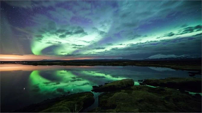 Os 15 melhores temas para windows 10 Estrelas, luas, auroras boreais, a via láctea... Explore a luz no escurecimento das 20 imagens premium 4k. Gratuitas para os temas do windows 10, estas imagens só devem ser usadas como papel de parede da área de trabalho.