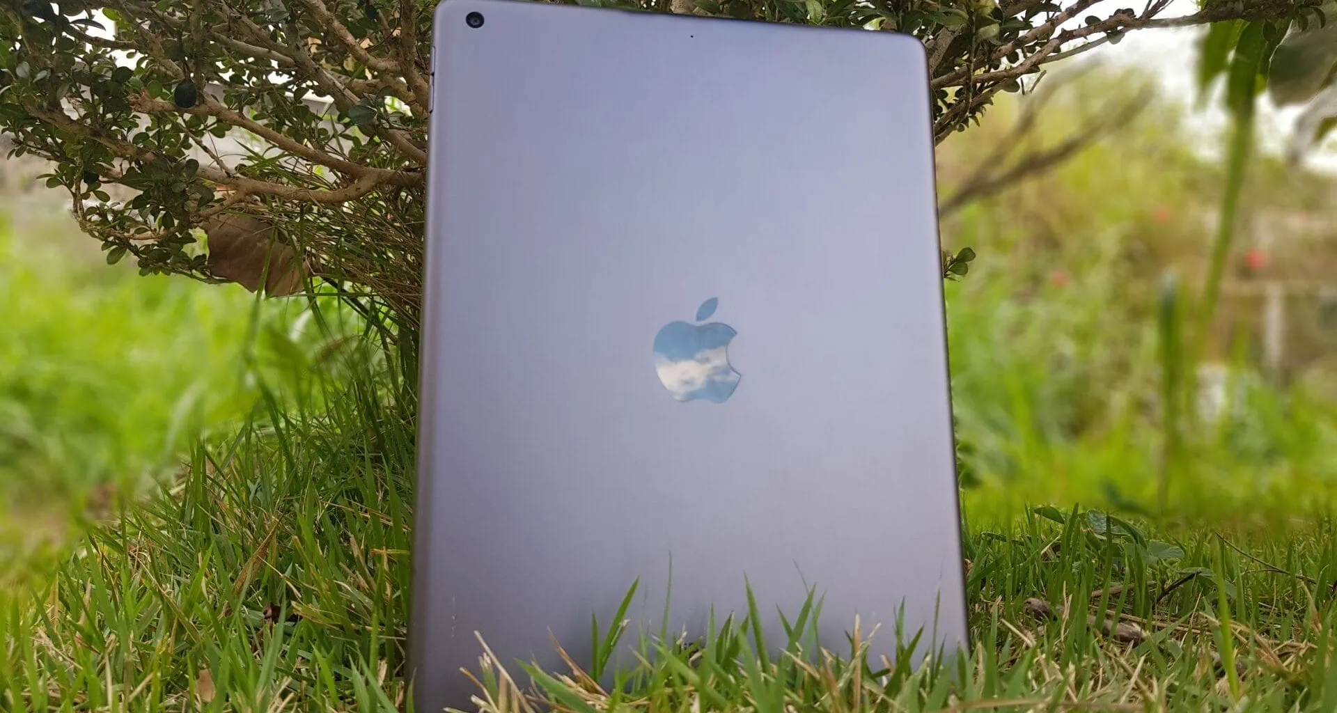 Review ipad 8