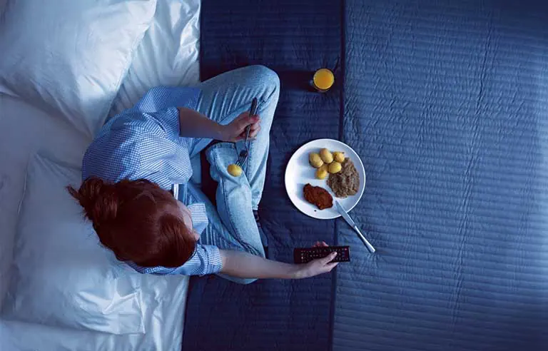 Alimentos light não são saudáveis? Os 10 mitos da dieta Alimentos light não são saudáveis? Os 10 mitos da dieta. Preparamos um super vídeo com uma nutricionista comentando os 10 mitos de dieta mais conhecidos. Fique por dentro!