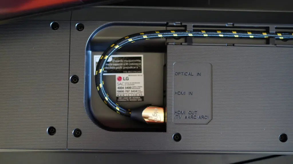 Soundbar lg gx eleva o topo da qualidade sonora premium Parte traseira da soundbar lg gx