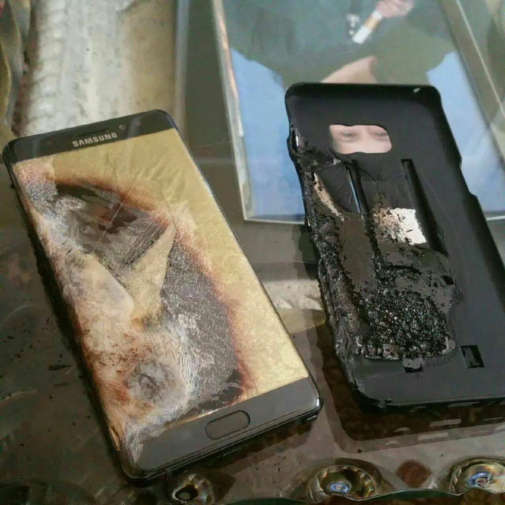 Como evitar superaquecimento do celular Galaxy note 7 queimado devido a um problema de superaquecimento