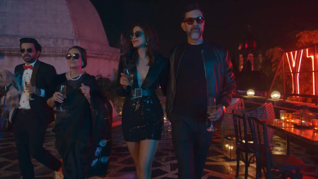 Lançamentos da netflix em outubro: novas temporadas de sintonia, você e mais Cena de fale com meu agente em bollywood