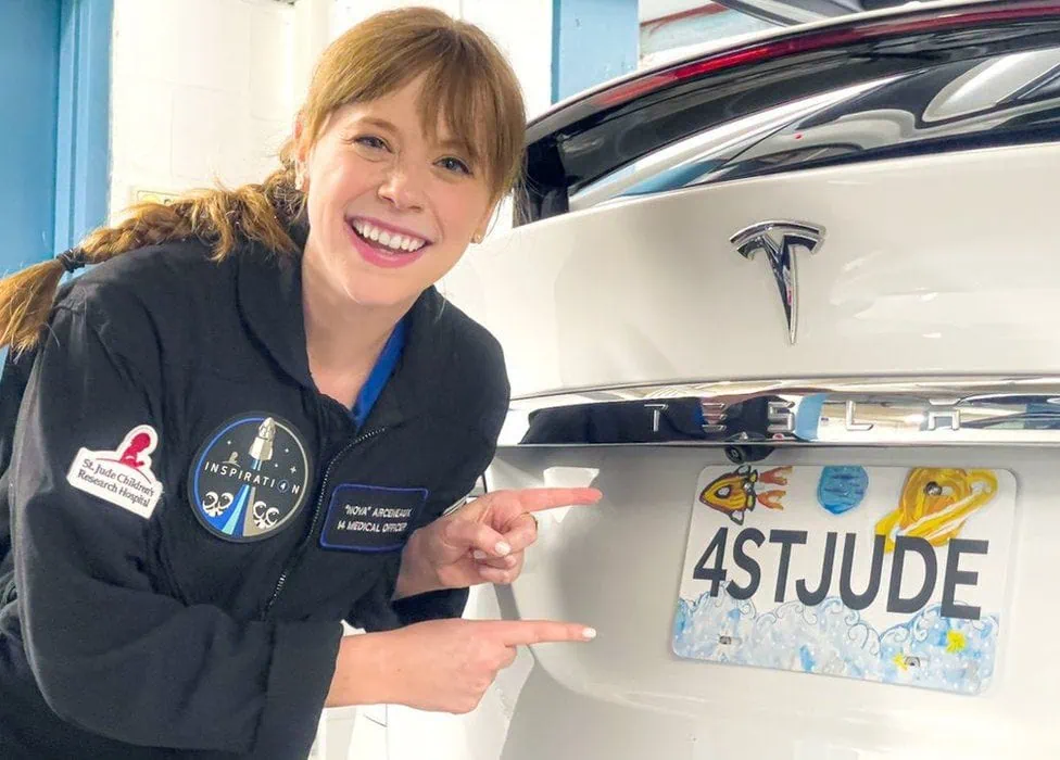 Spacex leva 4 civis ao espaço na missão inspiration4 Hayley arceneaux, uma das integrantes da missão inspiration4