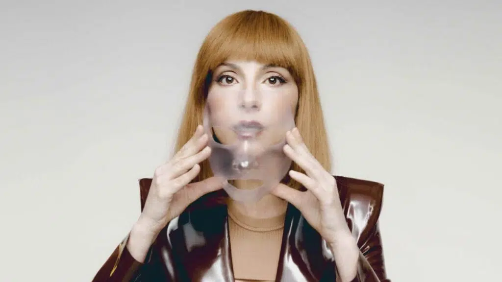 Lançamentos da netflix em outubro: novas temporadas de sintonia, você e mais Cena de insiders, da neflix