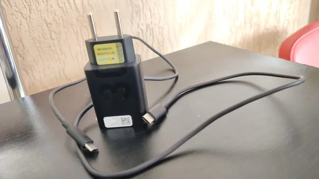 Review: motorola edge 20 pro é o celular premium com um leve amargor Review: motorola edge 20 pro é o celular premium com um leve amargor. O motorola edge 20 pro se sai bem em quase tudo e ganha destaque com o ready for, mas passa a sensação que falta algo