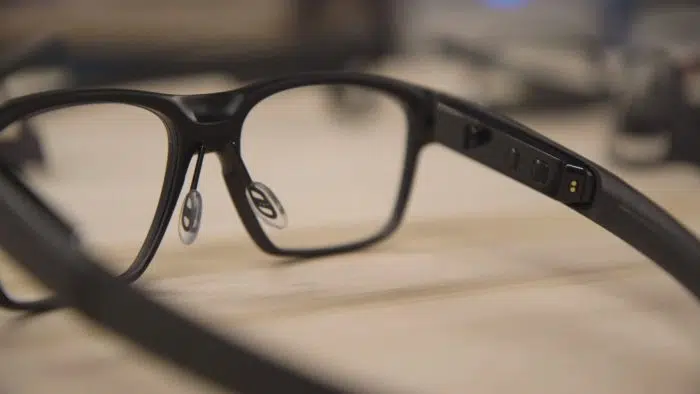 Apple glasses will project images directly onto the retina Intel Vaunt