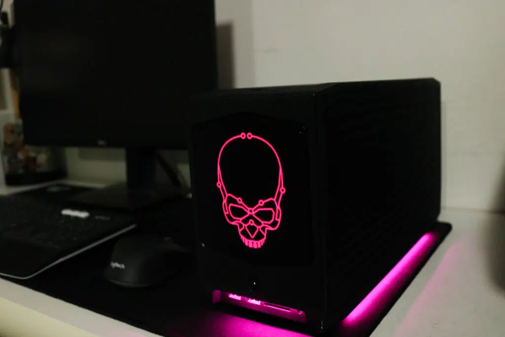 Review: intel nuc 11 extreme beast canyon é mini pc gamer com desempenho de gente grande Intel nuc 11 extreme beast canyon.