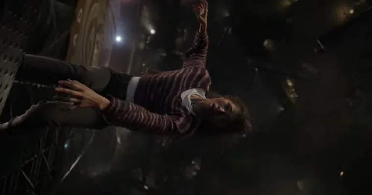 Homem-aranha: sem volta para casa mostra todos os vilões em trailer Mj caindo da estátua da liberdade. Reprodução: youtube